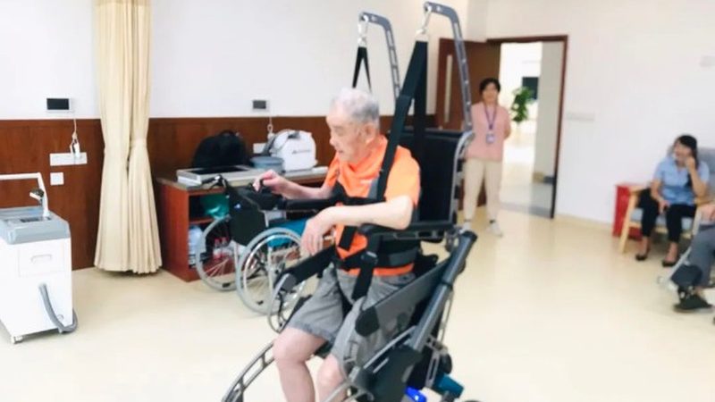 如何选择优质多功能康复护理床——揭秘选购要点与误区